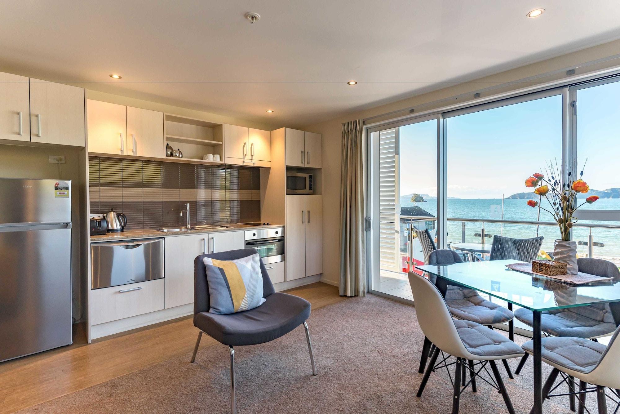 Edgewater Palms Apartments Paihia Exterior photo